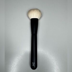 Rephr brush 24 NWT